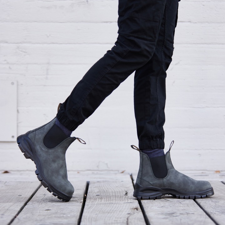 Blundstone الرجال العروة تشيلسي الأحذية ريفي أسود