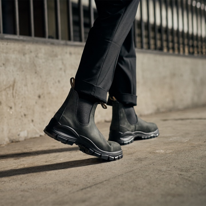 Blundstone الرجال العروة تشيلسي الأحذية ريفي أسود