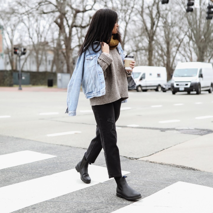 حذاء حريمي حراري عالي أسود Blundstone