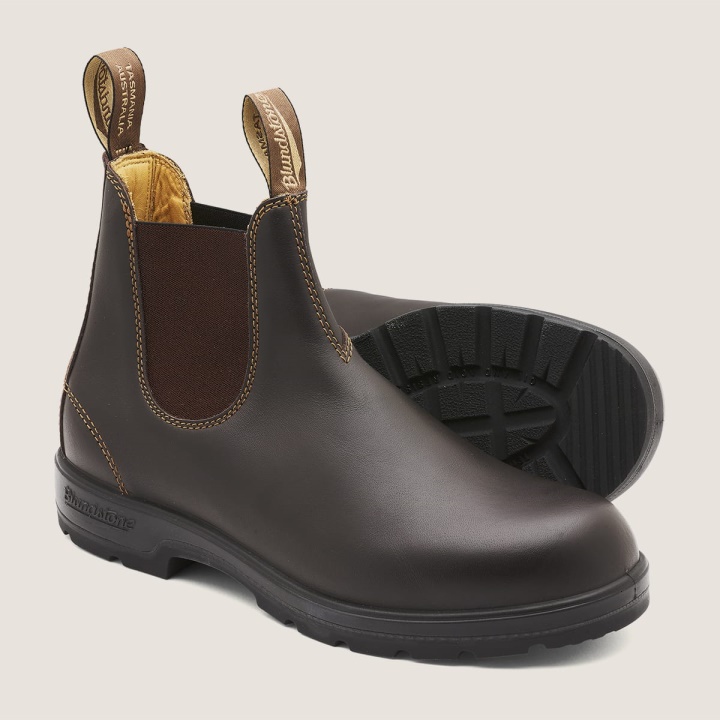 كلاسيك للرجال تشيلسي جزمة الجوز البني Blundstone