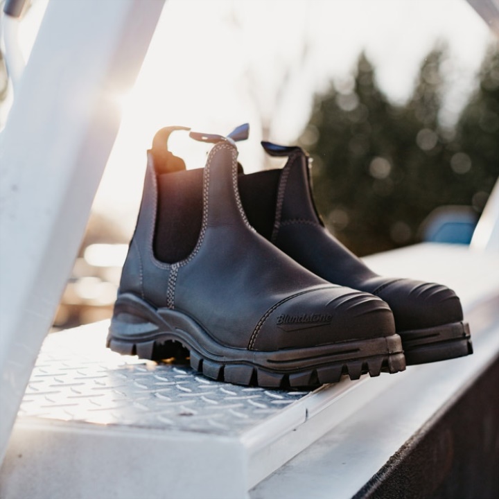 أحذية عمل Blundstone المتطرفة باللون الأسود