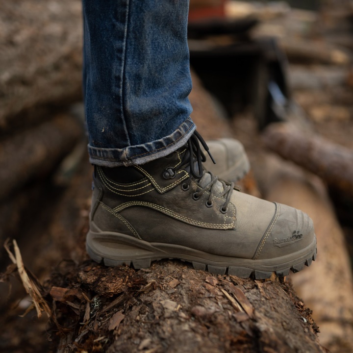 Blundstone عمل سلسلة احذية برباط اسود